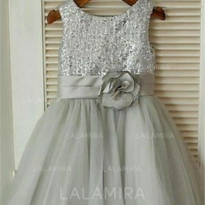 Little girl flower girl/party dress 4t/5t